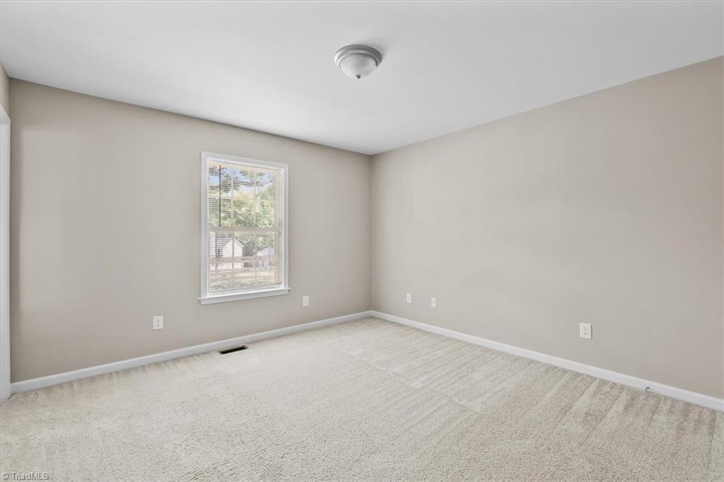 Asheboro, North Carolina 27203, United States, 3 Bedrooms Bedrooms, ,2 BathroomsBathrooms,Residential,Active,158994