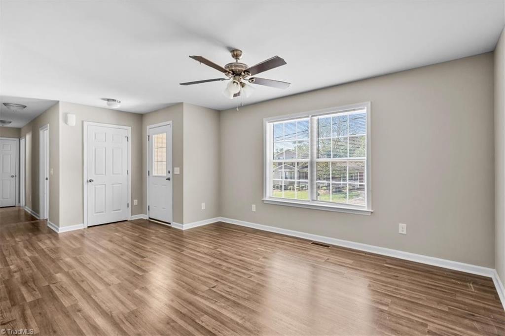 Asheboro, North Carolina 27203, United States, 3 Bedrooms Bedrooms, ,2 BathroomsBathrooms,Residential,Active,158994