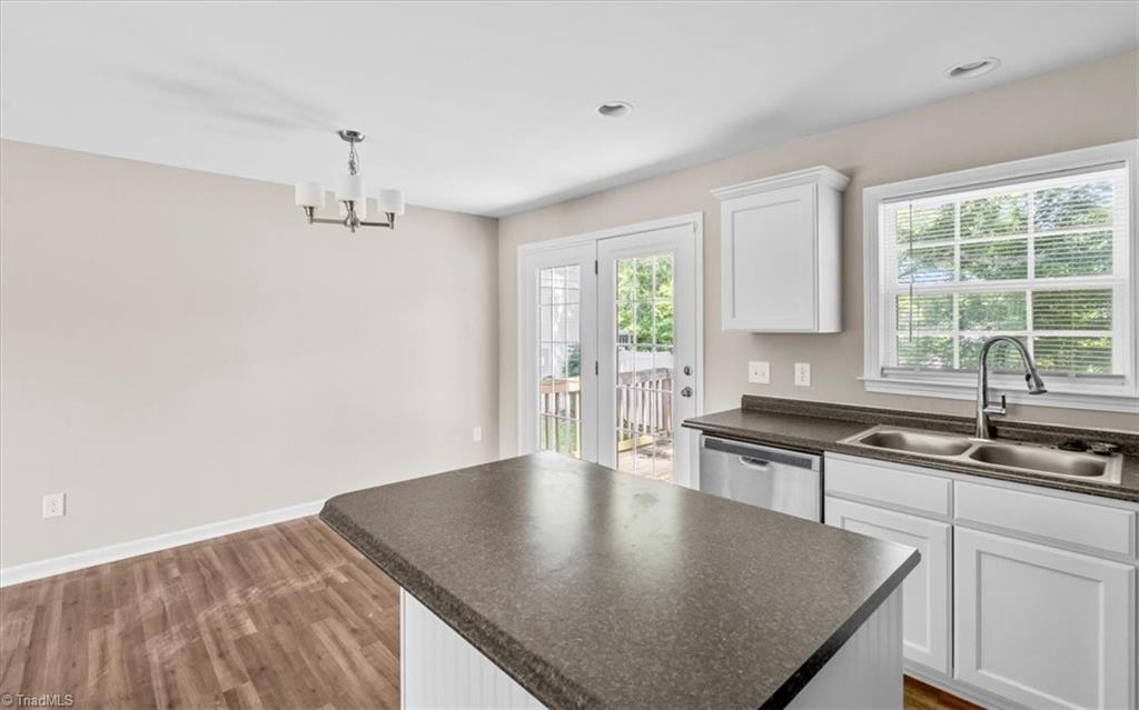 Asheboro, North Carolina 27203, United States, 3 Bedrooms Bedrooms, ,2 BathroomsBathrooms,Residential,Active,158994