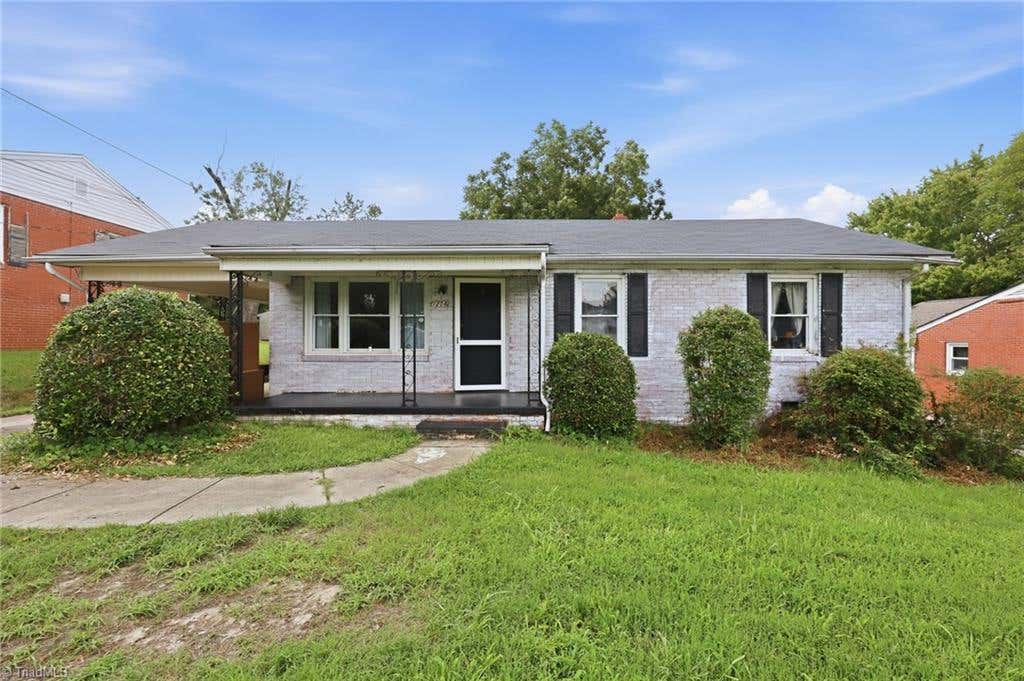Photo of 1208 Wallace Street, Burlington, NC 27217 (MLS # 1230068)