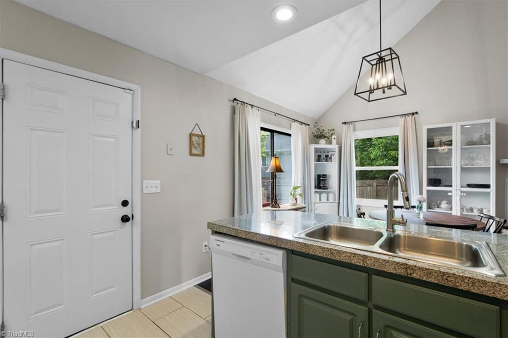 4 Pear Tree Court, Greensboro, North Carolina image 16
