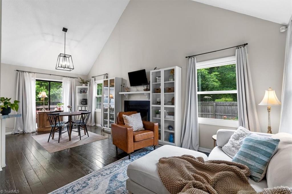 4 Pear Tree Court, Greensboro, North Carolina image 3