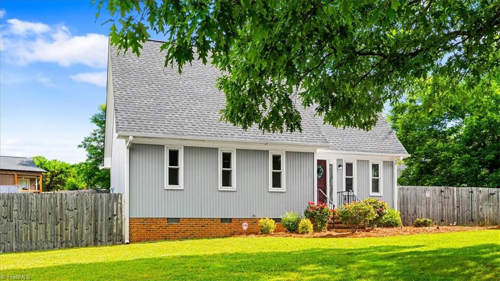 4 Pear Tree Court, Greensboro, North Carolina image 2