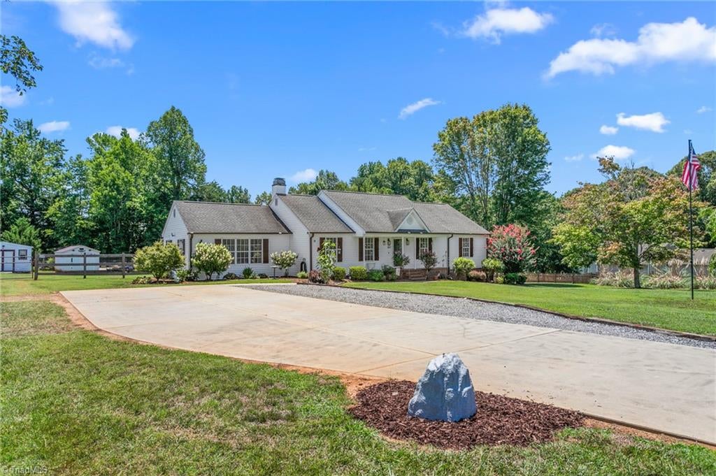 Photo of 207 Whitestone Drive, Greensboro, NC 27455 (MLS # 1227997)
