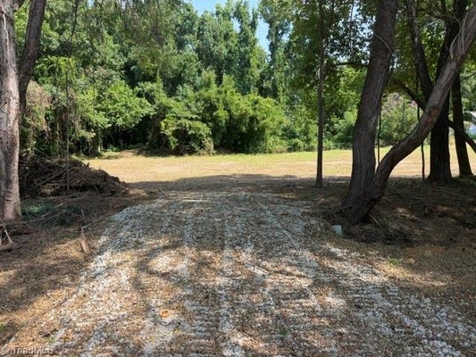 4816 DIPPEN RD, WINSTON SALEM, NC 27105 - Image 1ee2c06b007bde0c399d3f033bbd55d3/568494645