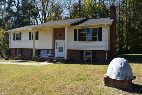 A home in Pilot Mountain