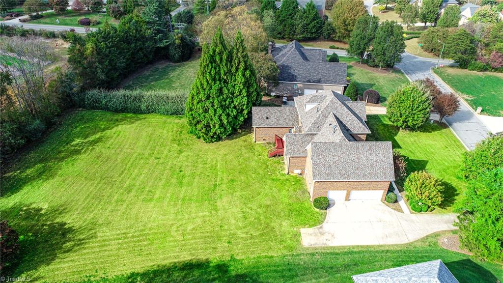 Greensboro, North Carolina 27410, United States, 5 Bedrooms Bedrooms, ,4 BathroomsBathrooms,Residential,Active,234675