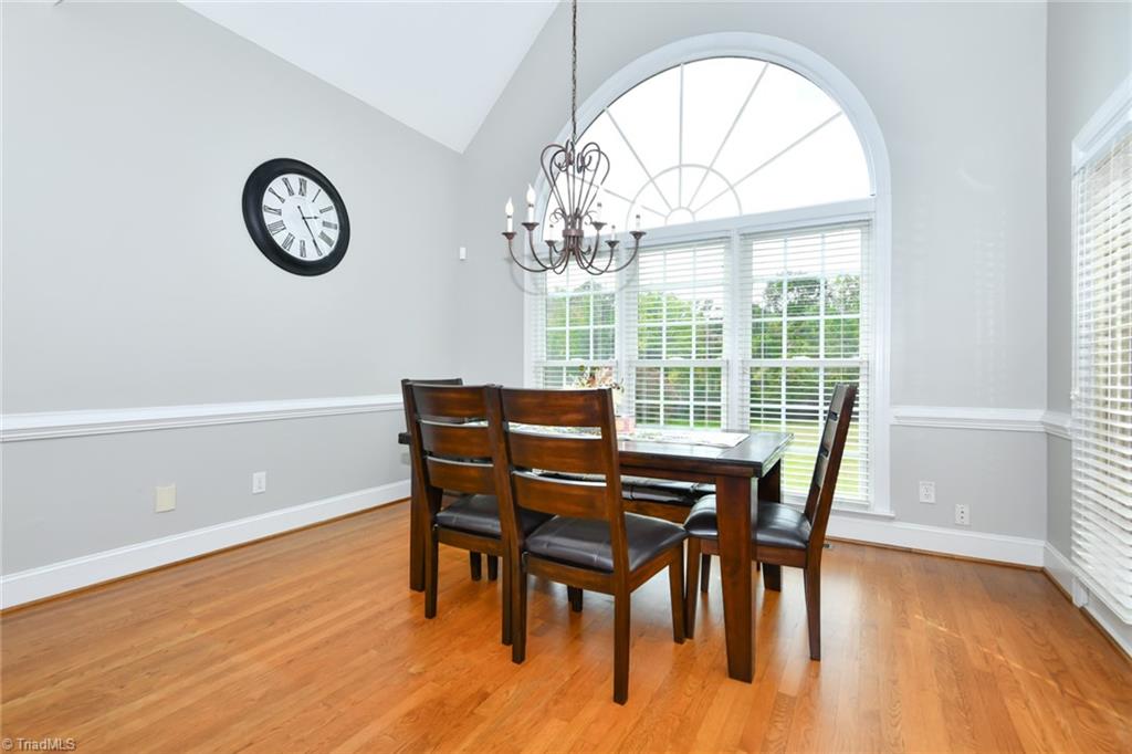 Greensboro, North Carolina 27410, United States, 5 Bedrooms Bedrooms, ,4 BathroomsBathrooms,Residential,Active,234675