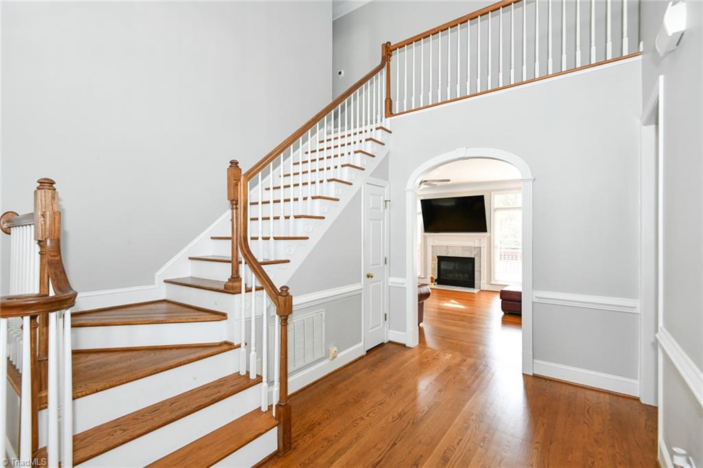 Greensboro, North Carolina 27410, United States, 5 Bedrooms Bedrooms, ,4 BathroomsBathrooms,Residential,Active,234675