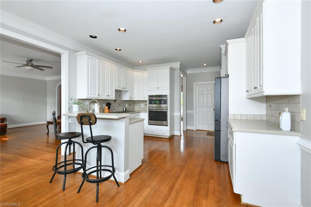 Greensboro, North Carolina 27410, United States, 5 Bedrooms Bedrooms, ,4 BathroomsBathrooms,Residential,Active,234675