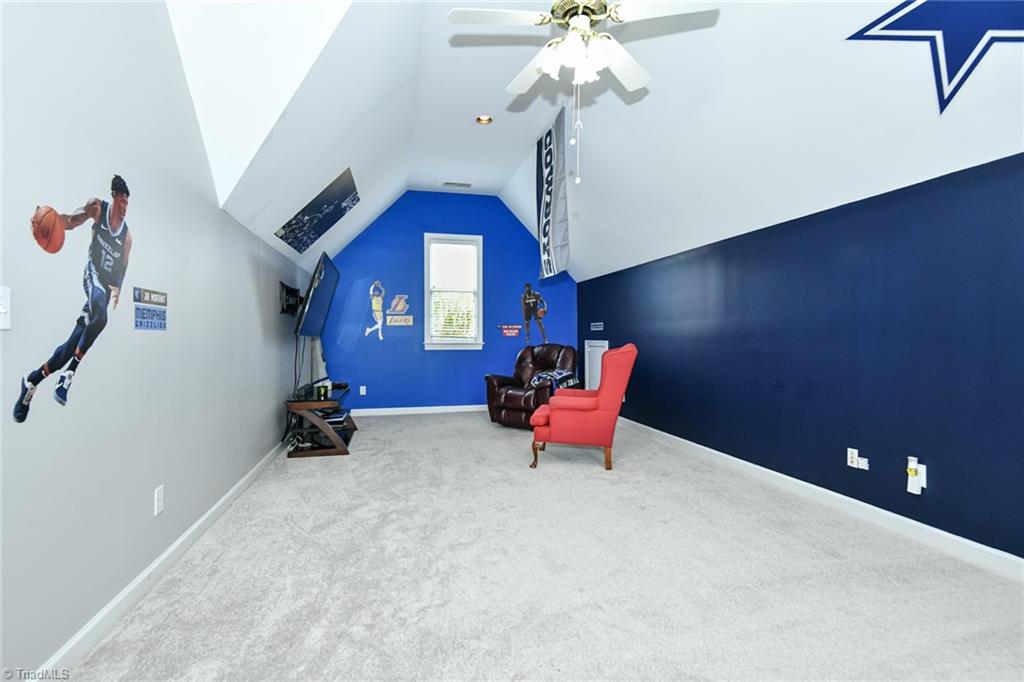 Greensboro, North Carolina 27410, United States, 5 Bedrooms Bedrooms, ,4 BathroomsBathrooms,Residential,Active,234675