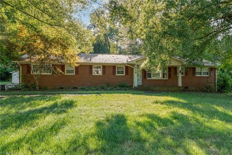 A home in Kernersville