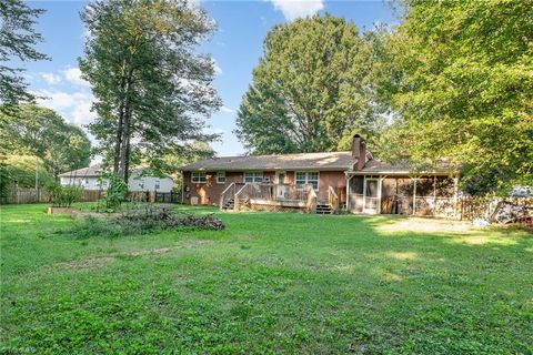 A home in Kernersville