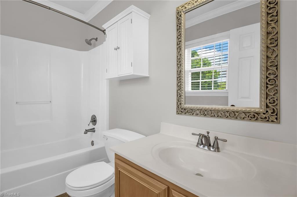 3931 Hickswood Forest Drive, High Point, North Carolina image 20