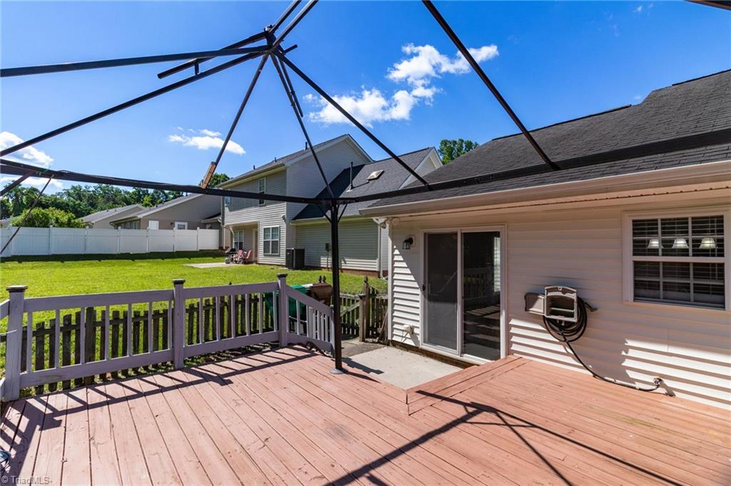 3931 Hickswood Forest Drive, High Point, North Carolina image 25