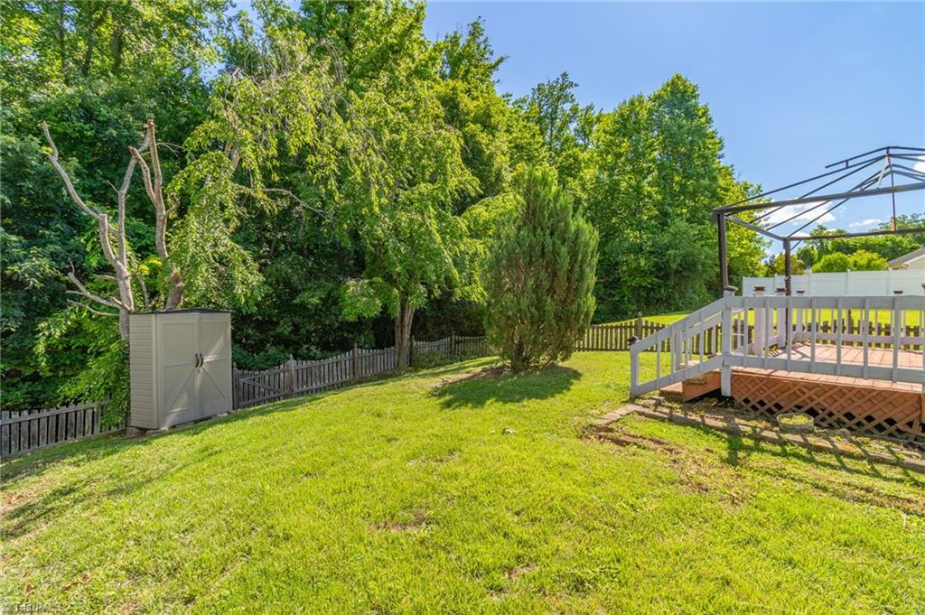 3931 Hickswood Forest Drive, High Point, North Carolina image 30