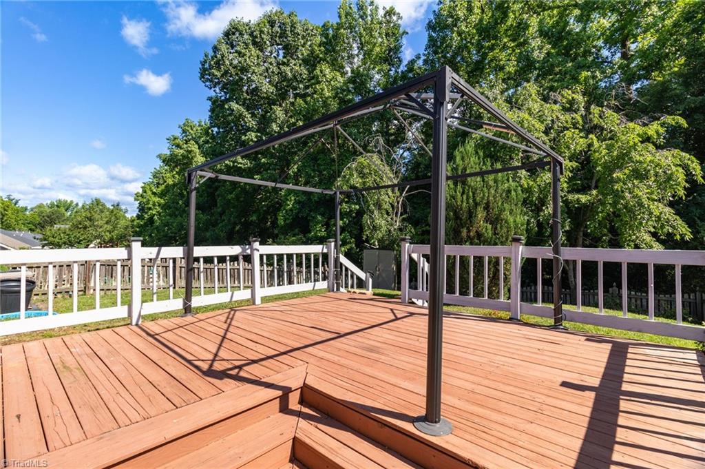 3931 Hickswood Forest Drive, High Point, North Carolina image 24
