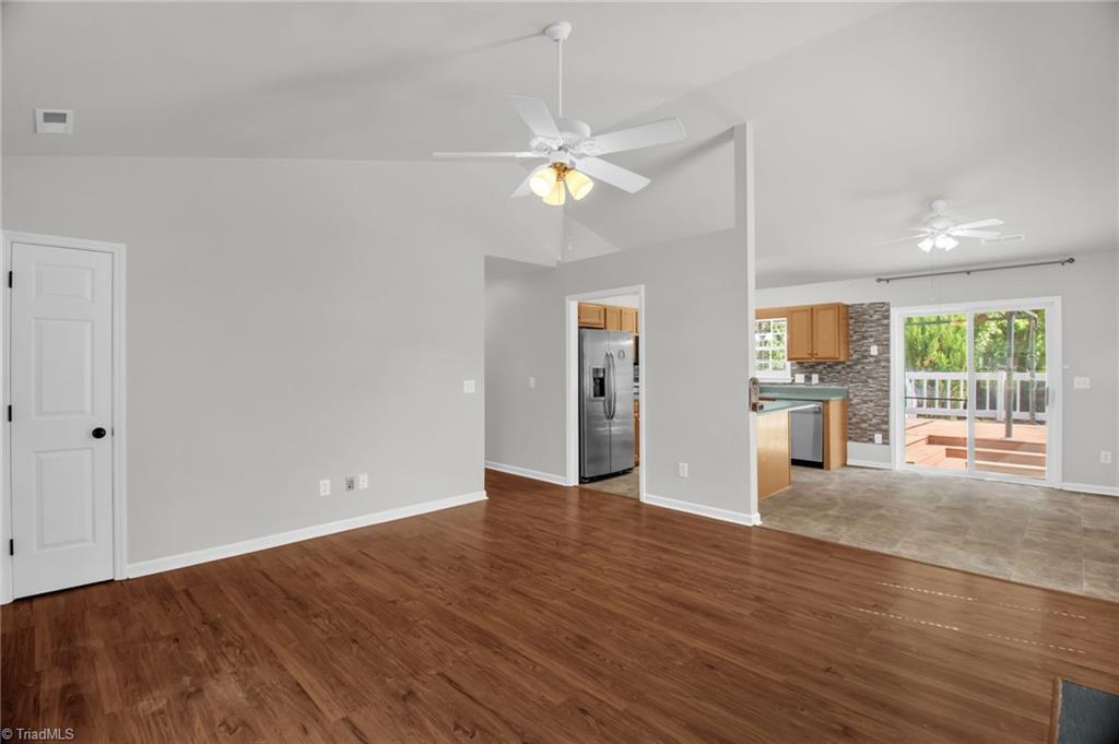 3931 Hickswood Forest Drive, High Point, North Carolina image 9