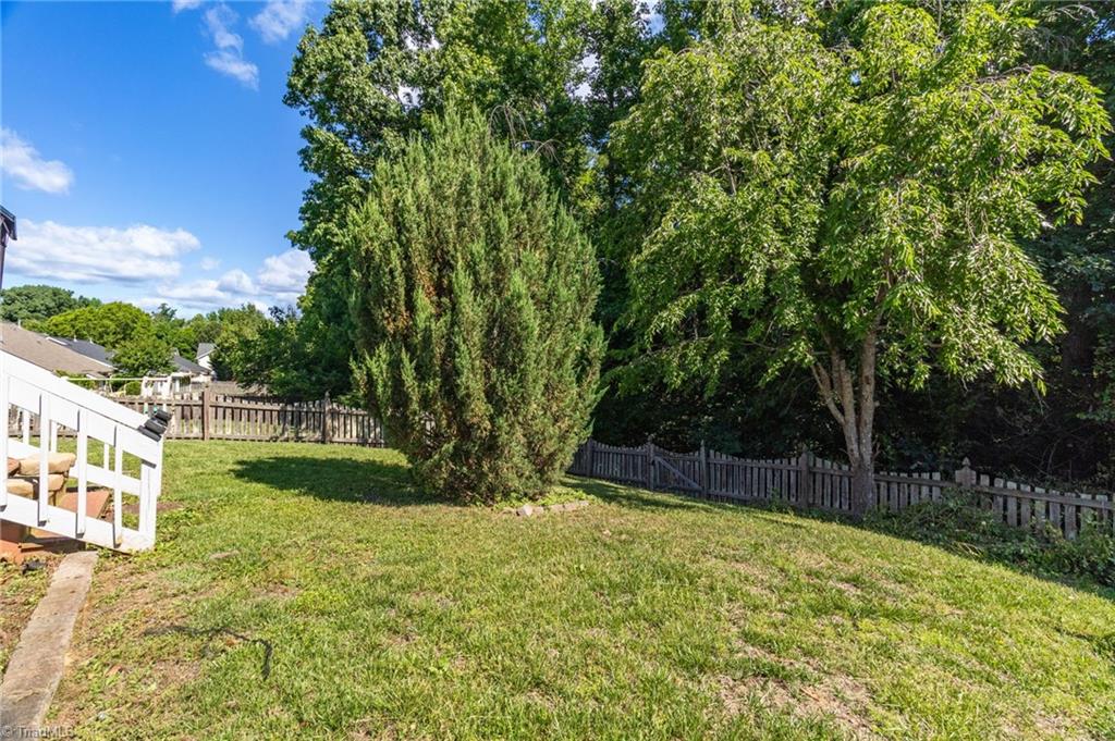 3931 Hickswood Forest Drive, High Point, North Carolina image 26