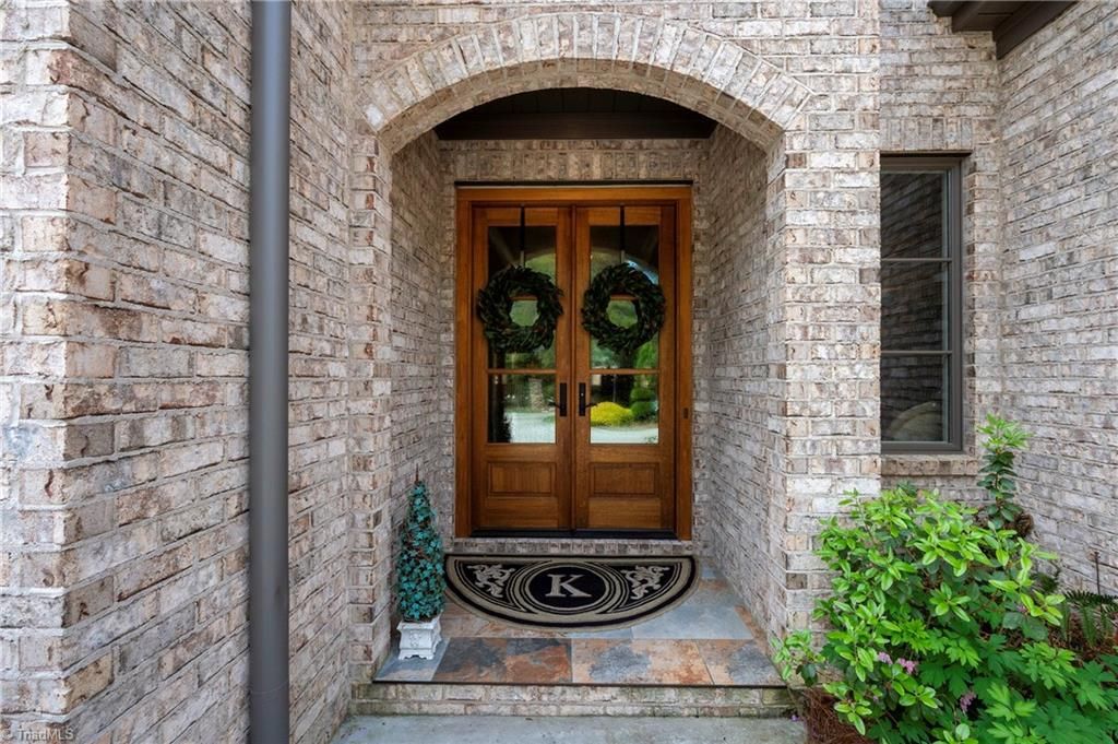Photo of 4090 Carriage Manor Cove, Winston-Salem, NC 27106 (MLS # 1215556)