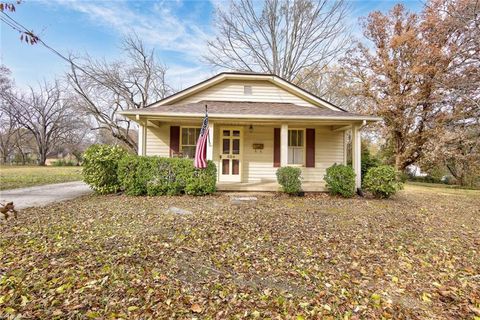 324 S Whitehead Avenue Spencer NC 28159