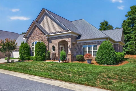 Townhouse For Sale - 5416 Ggo Drive<br/> Greensboro, NC 27406
