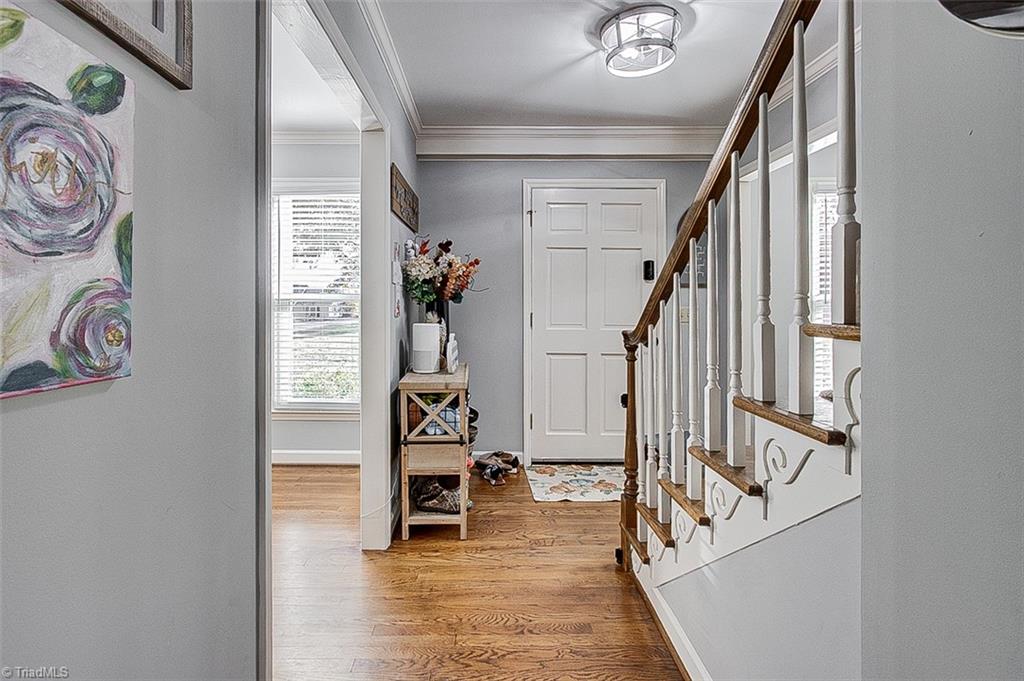 947 Rockcliff Terrace