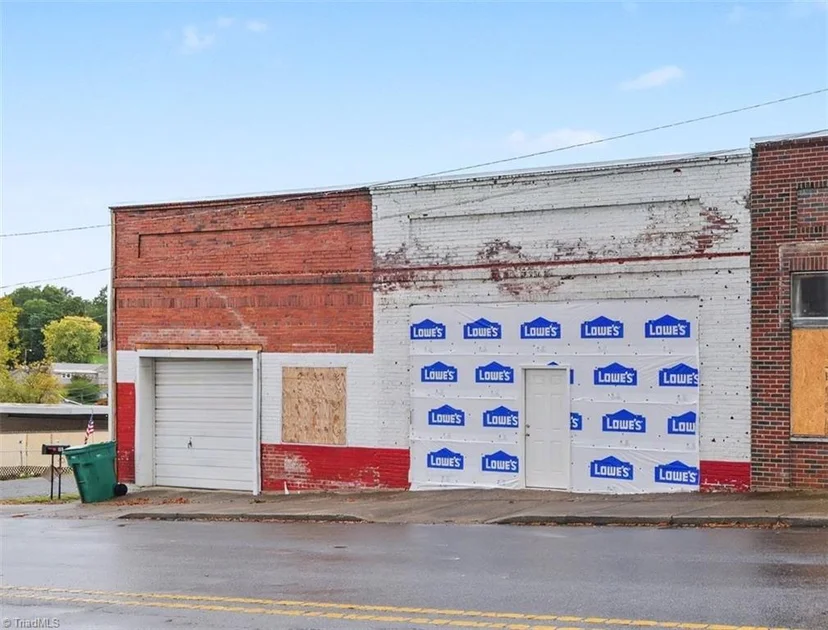 113 Morgan Road, photo 1 of 12