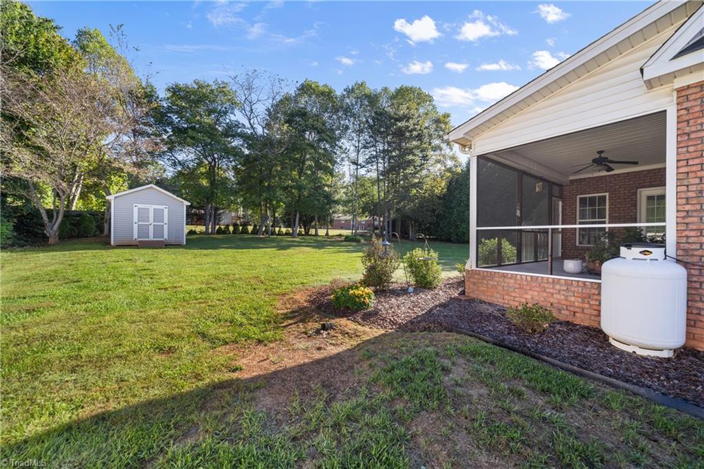 Kernersville, North Carolina 27284, United States, 4 Bedrooms Bedrooms, ,3 BathroomsBathrooms,Residential,Active,228296