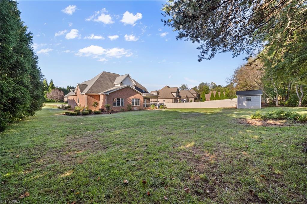 Kernersville, North Carolina 27284, United States, 4 Bedrooms Bedrooms, ,3 BathroomsBathrooms,Residential,Active,228296