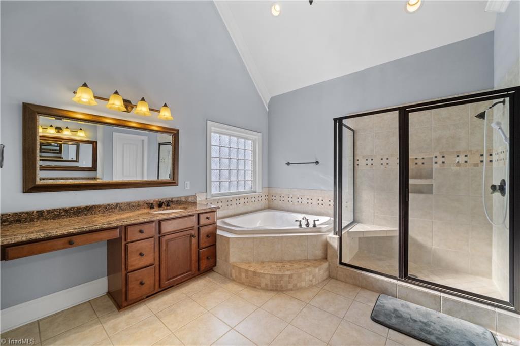 Kernersville, North Carolina 27284, United States, 4 Bedrooms Bedrooms, ,3 BathroomsBathrooms,Residential,Active,228296