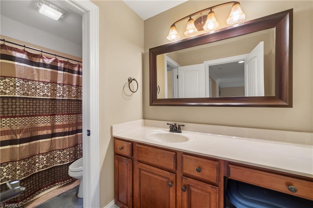 Kernersville, North Carolina 27284, United States, 4 Bedrooms Bedrooms, ,3 BathroomsBathrooms,Residential,Active,228296