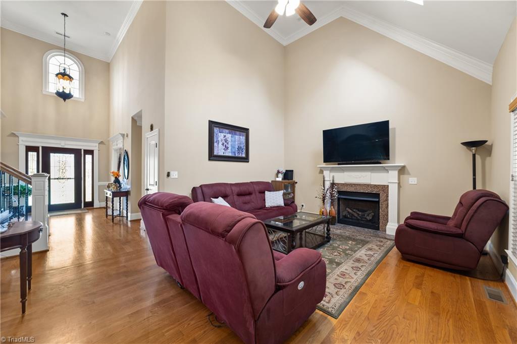 Kernersville, North Carolina 27284, United States, 4 Bedrooms Bedrooms, ,3 BathroomsBathrooms,Residential,Active,228296