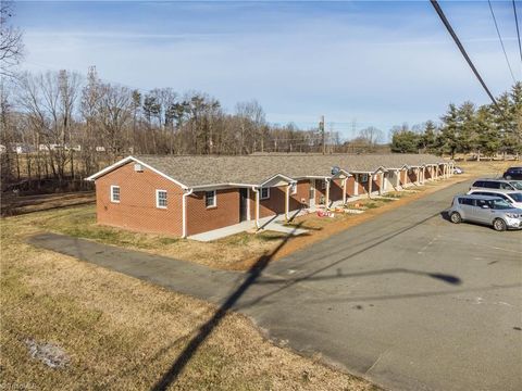 Homes For Rent - 500 Bethania Rural Hall Road #103<br/> Forsyth County, Rural Hall, NC 27045