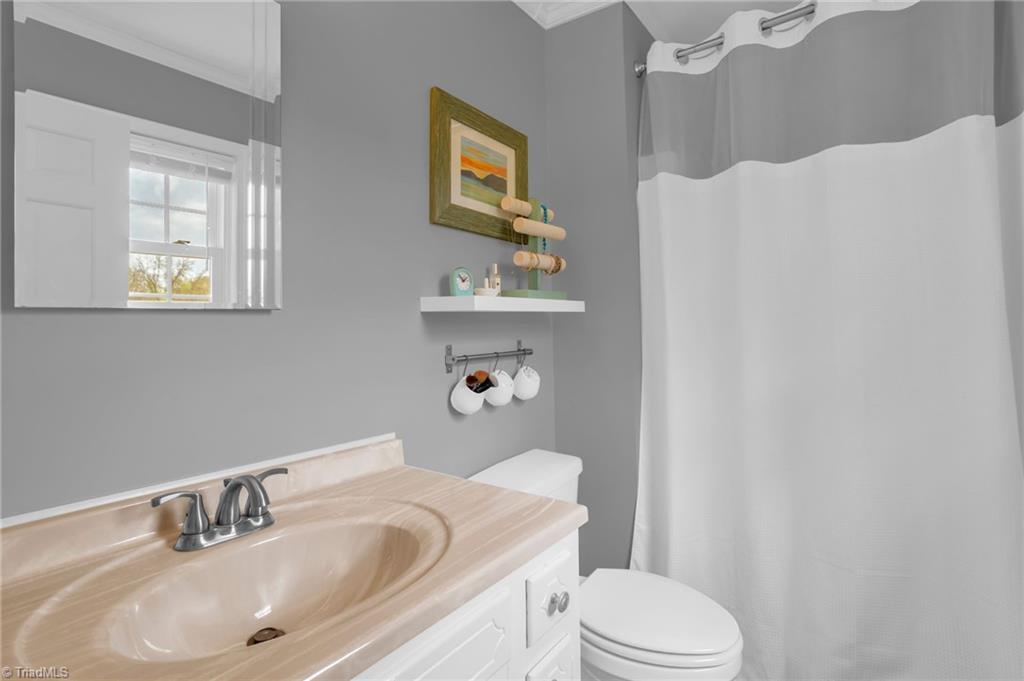 3801 Derbyshire Drive, Greensboro, North Carolina image 21