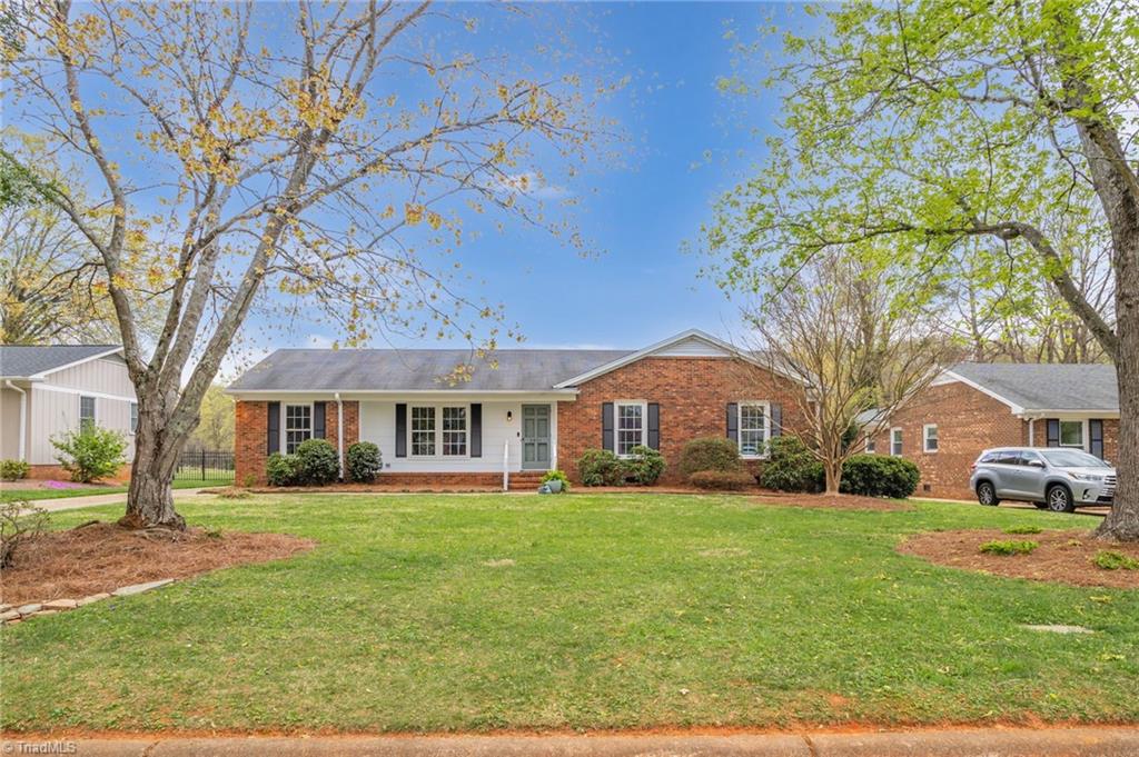 3801 Derbyshire Drive, Greensboro, North Carolina image 2