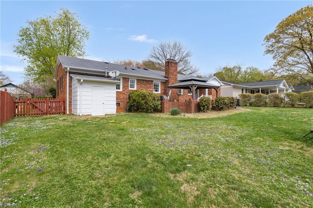 3801 Derbyshire Drive, Greensboro, North Carolina image 33