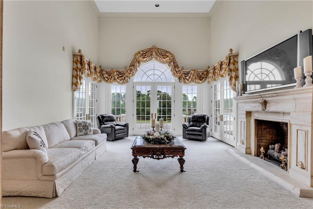1100 Glen Oaks Drive, Hamptonville, North Carolina image 9