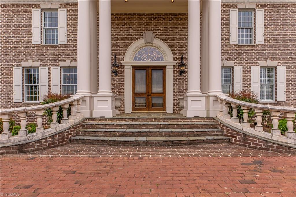 1100 Glen Oaks Drive, Hamptonville, North Carolina image 5
