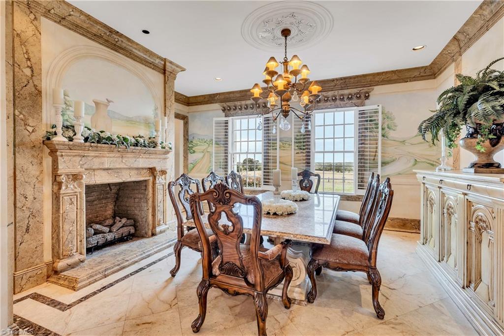 1100 Glen Oaks Drive, Hamptonville, North Carolina image 12
