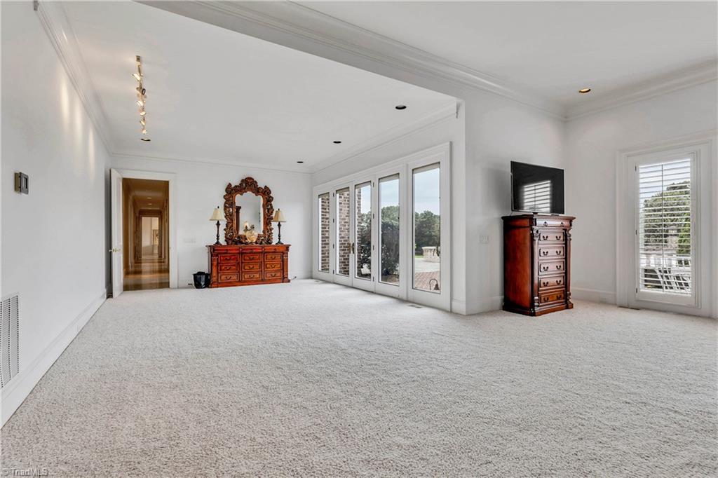 1100 Glen Oaks Drive, Hamptonville, North Carolina image 20