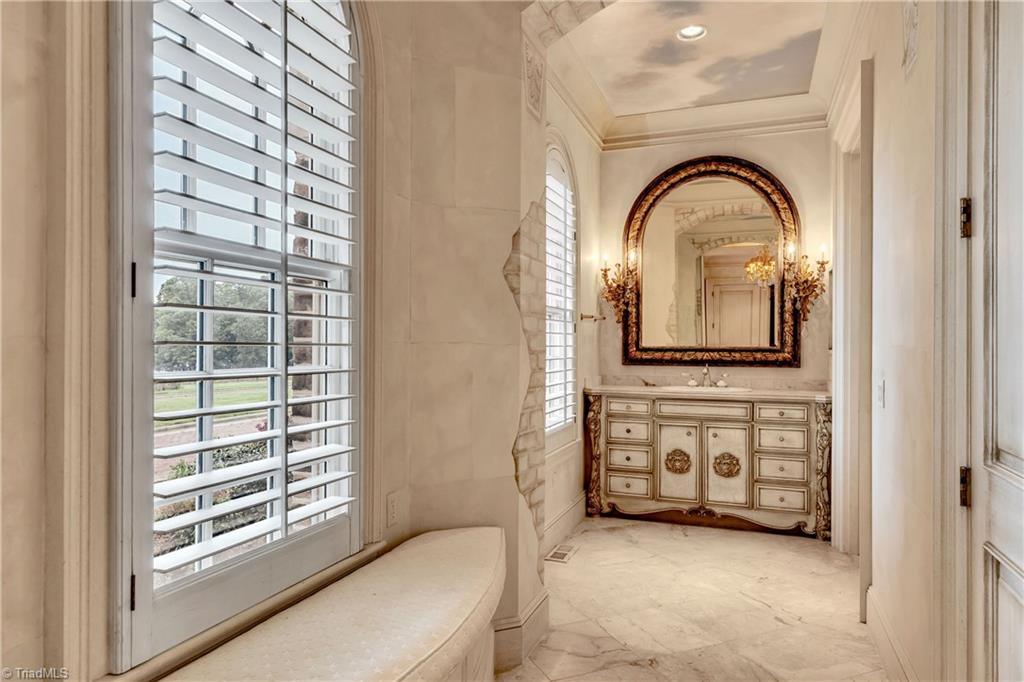 1100 Glen Oaks Drive, Hamptonville, North Carolina image 24