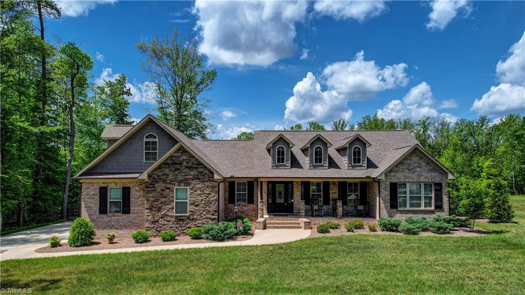1321 Winterberry Drive, Reidsville, North Carolina image 1