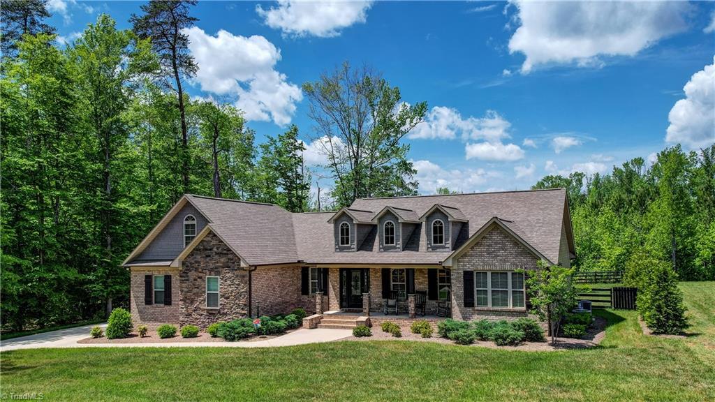 1321 Winterberry Drive, Reidsville, North Carolina image 2