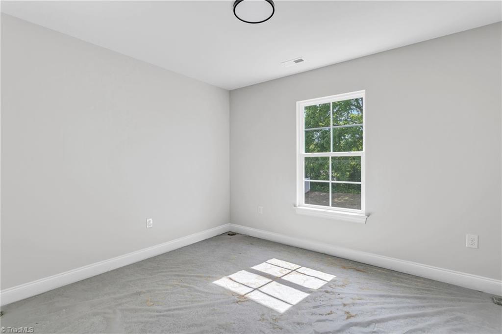 4096 Saint Johns Street, High Point, North Carolina image 12