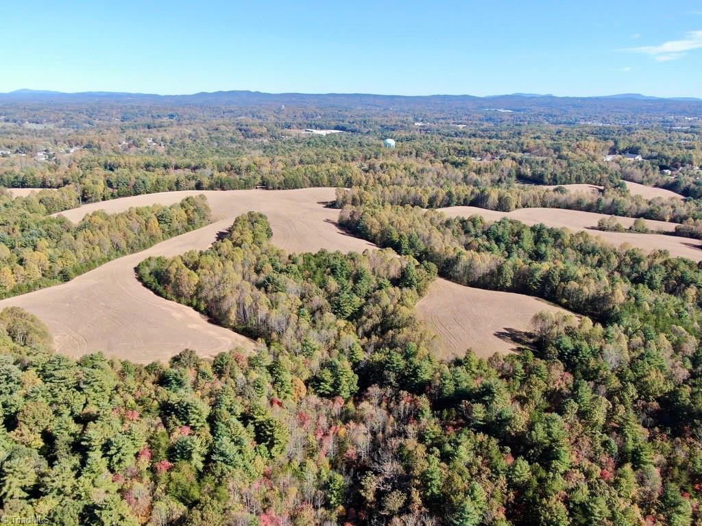 116.35 Franklin Road, Mount Airy, North Carolina image 6