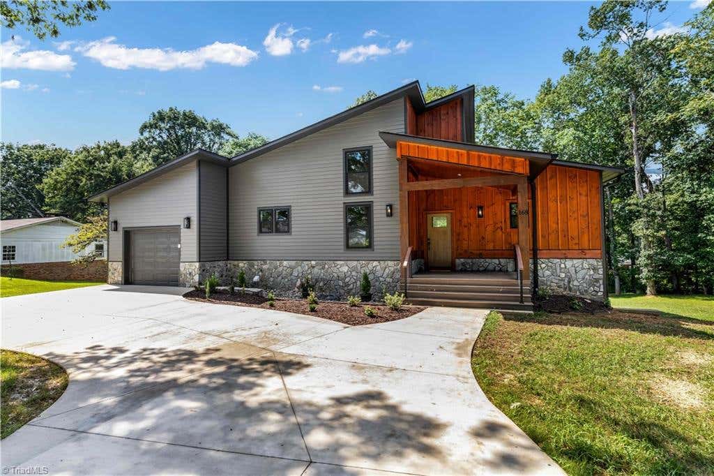 Photo of 168 Robinhood Road, North Wilkesboro, NC 28659 (MLS # 1230791)