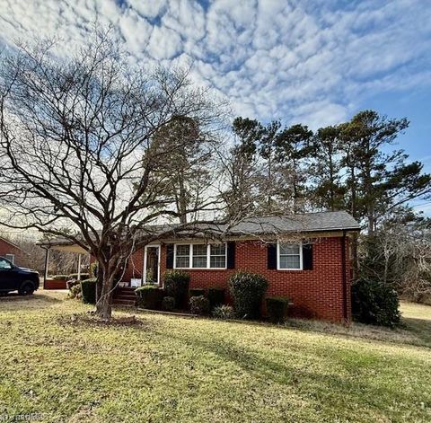 A home in Ramseur