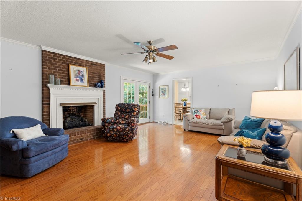 Winston-Salem, North Carolina 27107, United States, 3 Bedrooms Bedrooms, ,2 BathroomsBathrooms,Residential,Pending,209262