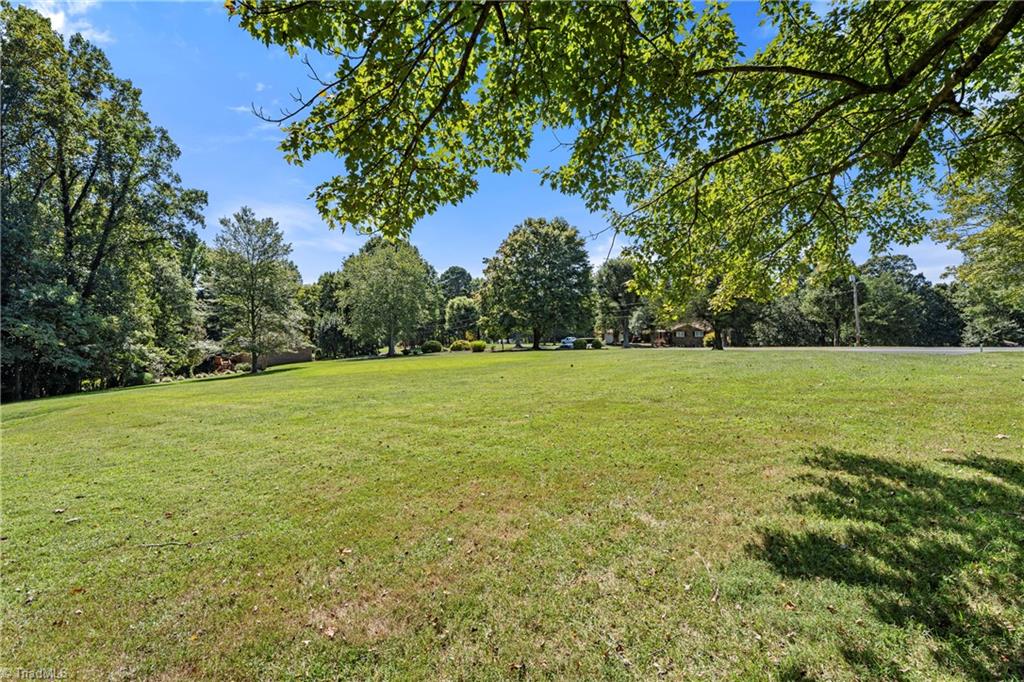 Winston-Salem, North Carolina 27107, United States, 3 Bedrooms Bedrooms, ,2 BathroomsBathrooms,Residential,Pending,209262